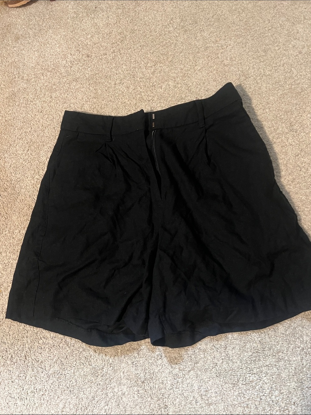 Old Navy Linen Shorts - Size Medium